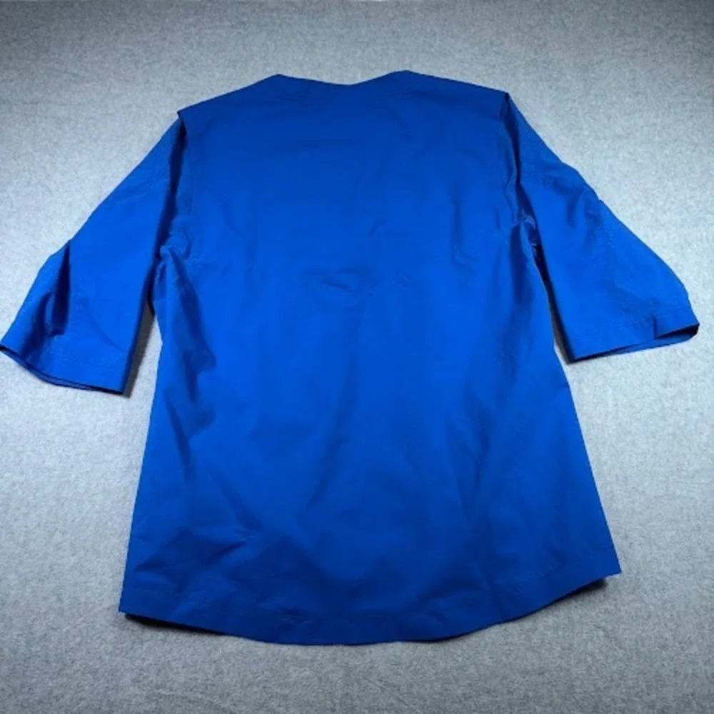 Nike vibrant blue